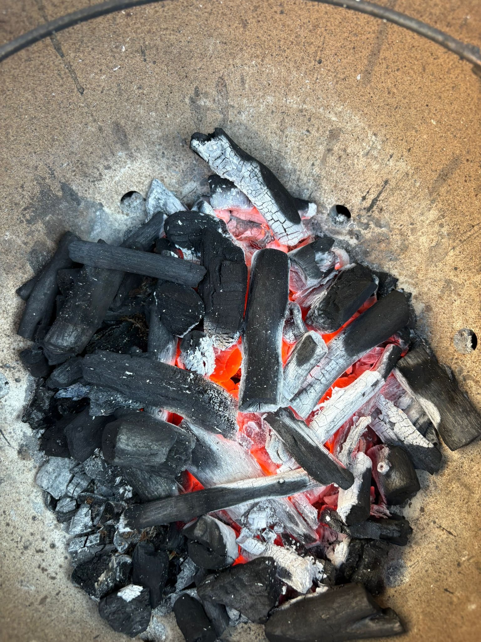 Kamado inbranden